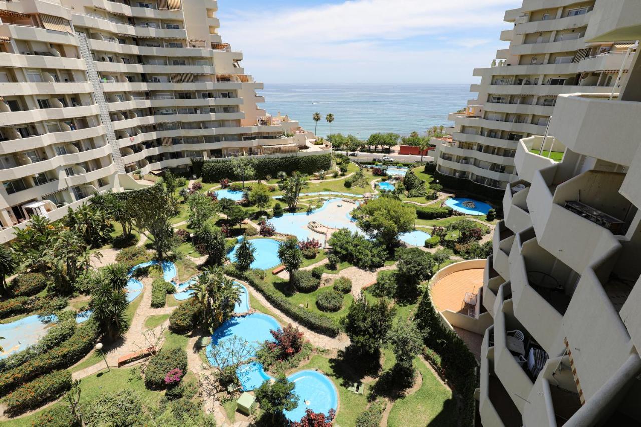074 - Fabulous Sea View Apartment In Benal Beach Complex Benalmádena Kültér fotó