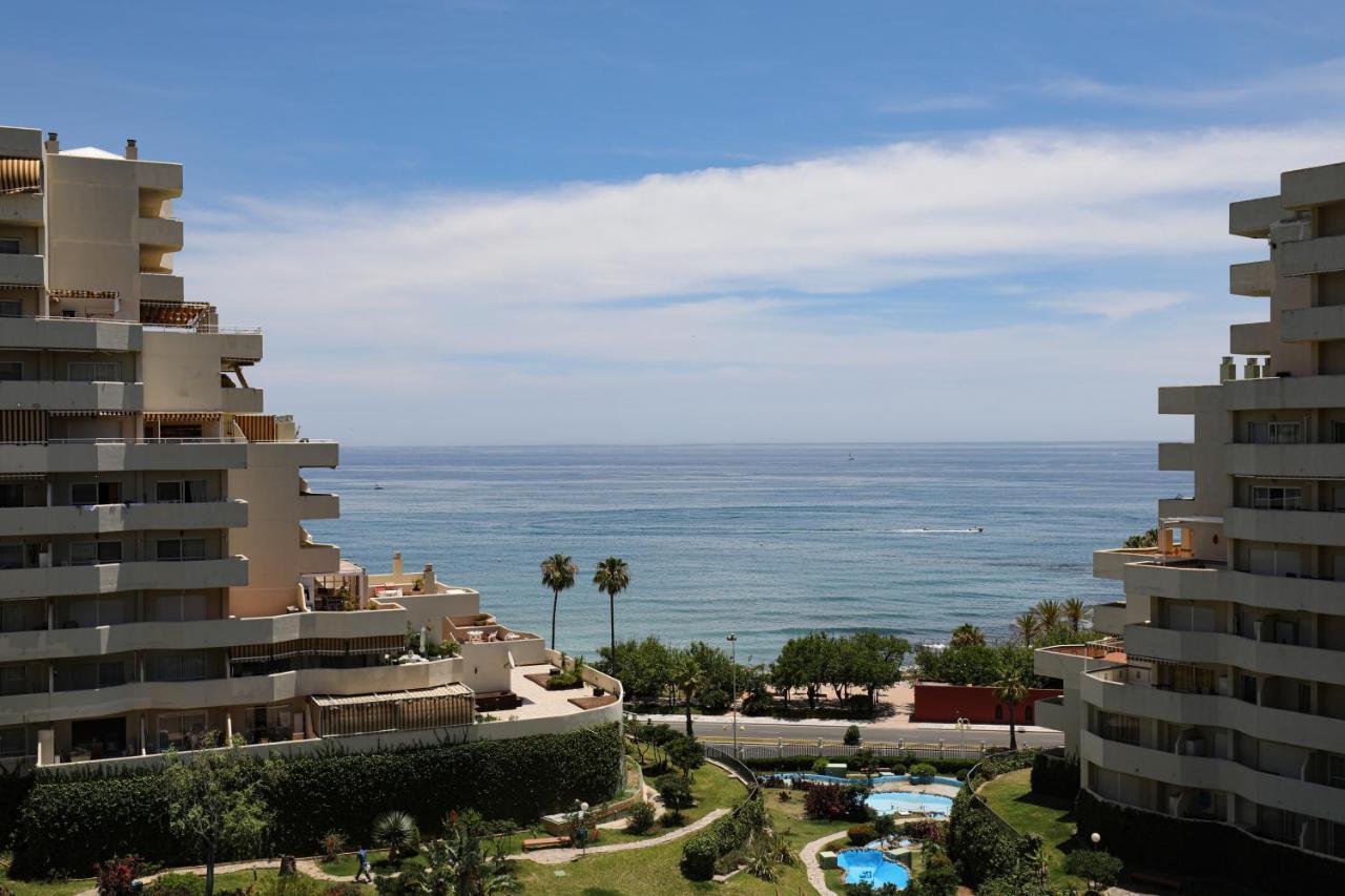 074 - Fabulous Sea View Apartment In Benal Beach Complex Benalmádena Kültér fotó