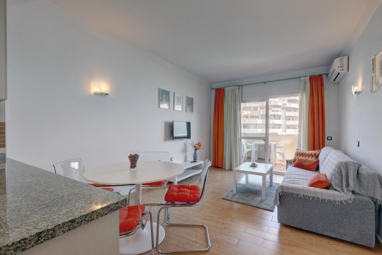 074 - Fabulous Sea View Apartment In Benal Beach Complex Benalmádena Kültér fotó